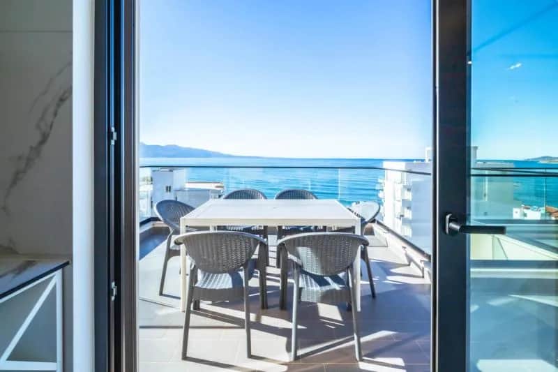 Kupno mieszkania w Albanii: przewodnik krok po kroku dla Polaków