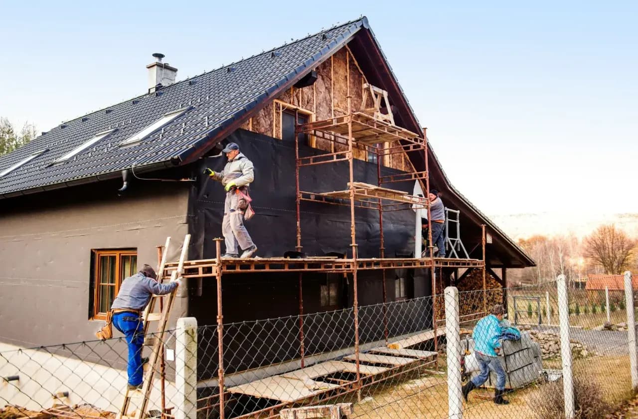 Ile kosztuje docieplenie budynku? Sprawdź ceny i oszczędź!