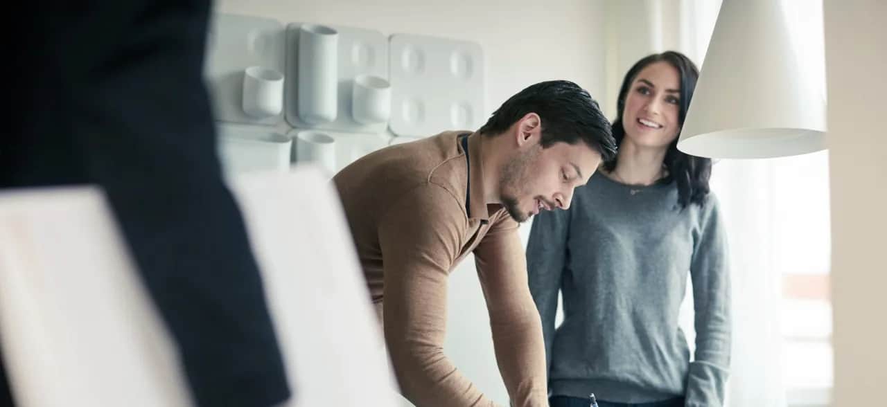 Wynajem mieszkania w Polsce: Jak bezpiecznie podpisać umowę?